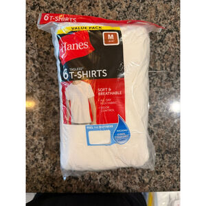 Men's Hanes White Tagless Undershirts M 6-Pack